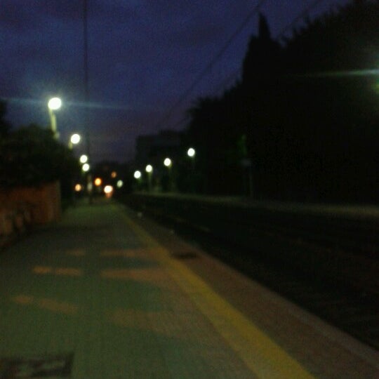 Stazione Genova Quinto al Mare 142 ziyaretçi