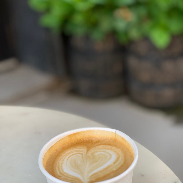 Foto tirada no(a) Kobrick Coffee Co. por Elvan S. em 7/17/2021