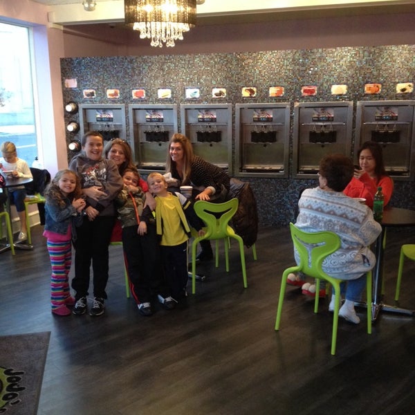 Photo taken at JoJo&#39;s FroYo Bar by Nick P. on 11/11/2013