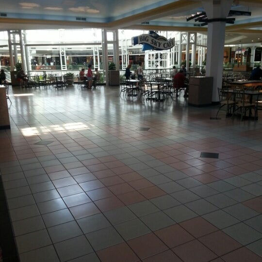 Photo taken at Vista Ridge Mall by de815 on 9/27/2012