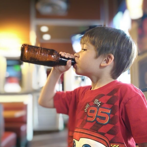 รูปภาพถ่ายที่ Chili&#39;s Grill &amp; Bar โดย Trey C. เมื่อ 4/8/2014