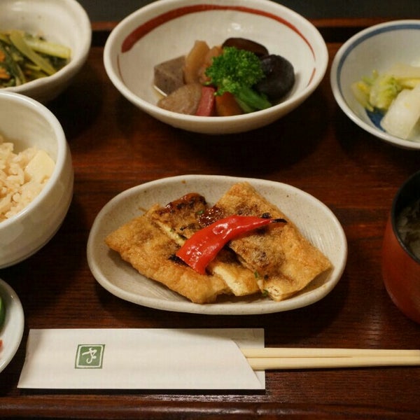 やお屋のニかい Japanese Restaurant