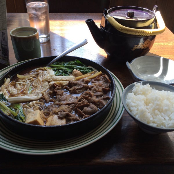 4/12/2015 tarihinde Alexander C.ziyaretçi tarafından Sakura Restaurant &amp; Sushi Bar'de çekilen fotoğraf