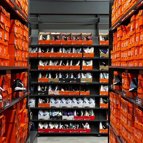 Nike hot sale store hilvana