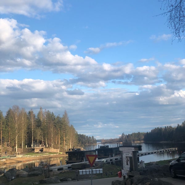Foto diambil di Hotel &amp; Spa Resort Järvisydän oleh Laimonas pada 5/6/2019