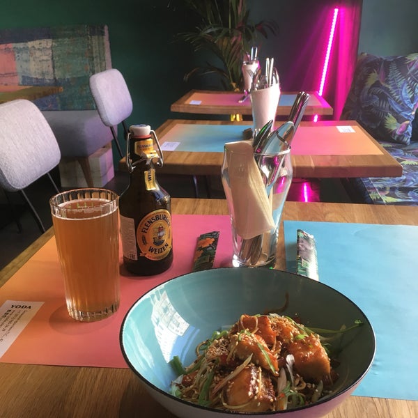 9/2/2018 tarihinde Александр Г.ziyaretçi tarafından YODA noodle bar'de çekilen fotoğraf