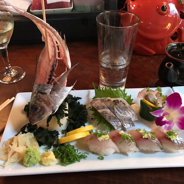 8/11/2017 tarihinde Neal J.ziyaretçi tarafından The Cultured Pearl Restaurant &amp; Sushi Bar'de çekilen fotoğraf