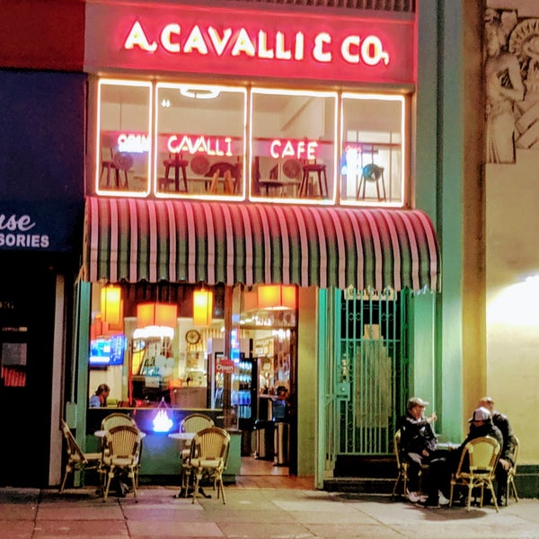 Photo taken at Cavalli Cafe by Catarina L. on 9/18/2019