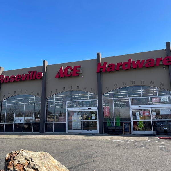 Roseville Ace Hardware Roseville'de Hırdavat Mağazası