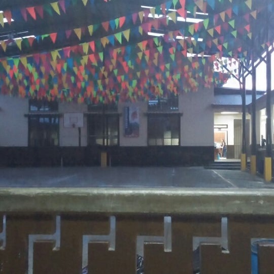Escuela Central De Tres Rios Elementary School