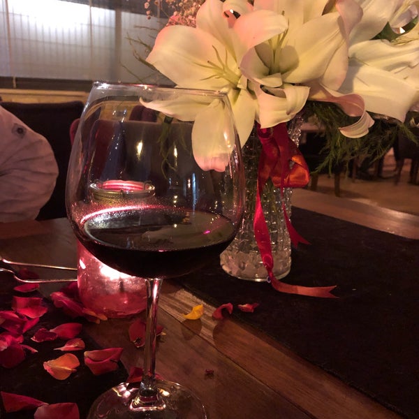 8/22/2019에 💜MorPabuç😺님이 Cosy Wine &amp; Dine에서 찍은 사진