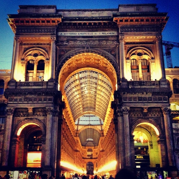 Италия Милан Piazza del Toro