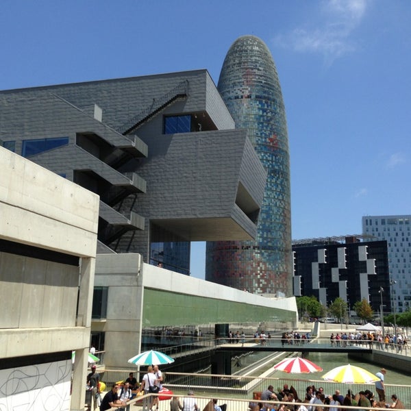 6/6/2013 tarihinde Reinaldo A.ziyaretçi tarafından OFFF Barcelona'de çekilen fotoğraf