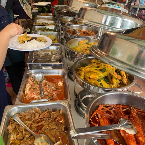 Telaga Air Lake In Kuching