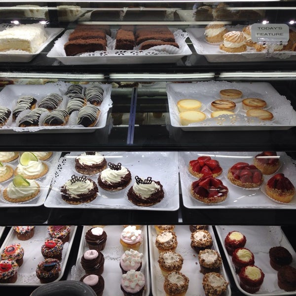 2/21/2014にSherie S.がEpicure Gourmet Market &amp; Cafeで撮った写真