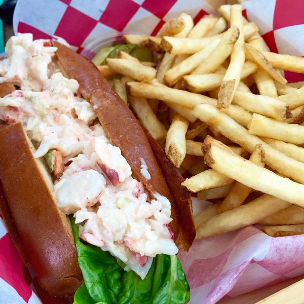 We loved the lobster roll.