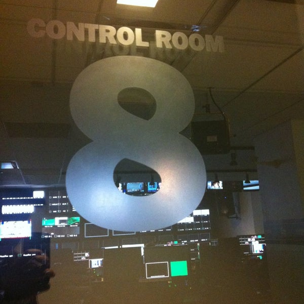 Photos At Fox News Channel Control 8 Theater District