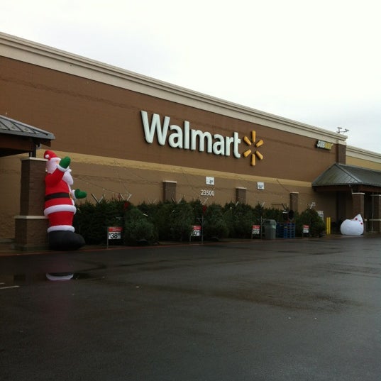 Walmart Big Box Store In Wood Village