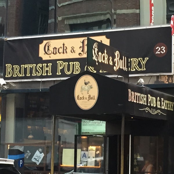 Снимок сделан в Cock &amp; Bull British Pub and Eatery пользователем Robert D. 7/1/2015