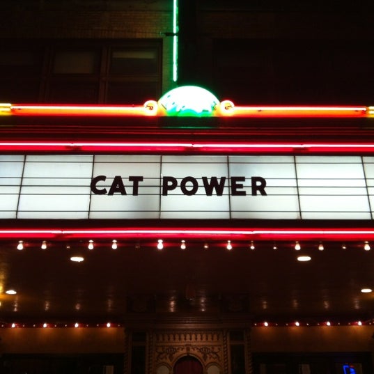 Das Foto wurde bei State Theatre of Ithaca von Van V. am 10/19/2012 aufgenommen