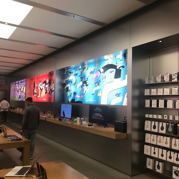 Fashion Place - Apple Store - Apple