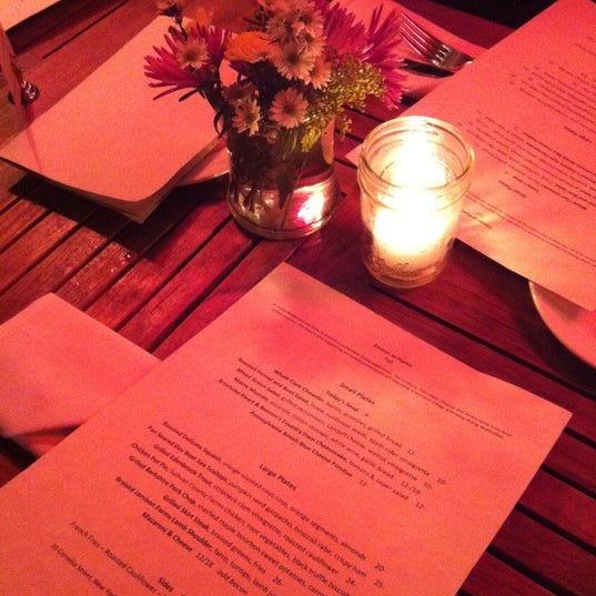 12/9/2012にErica F.がHome Restaurantで撮った写真