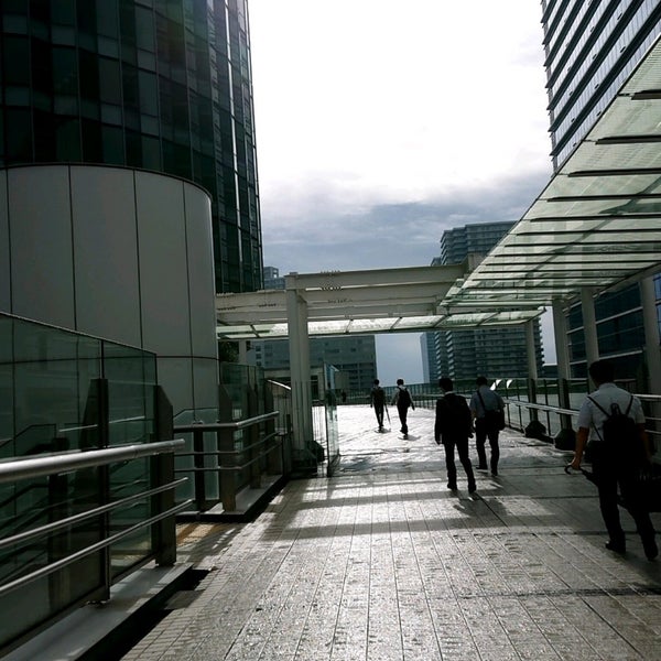 次での写真 富士フイルムビジネスイノベーション 横浜みなとみらい事業所 みなとみらい21のオフィス 次での写真 富士フイルムビジネスイノベーション 横浜みなとみらい事業所 みなとみらい21のオフィス