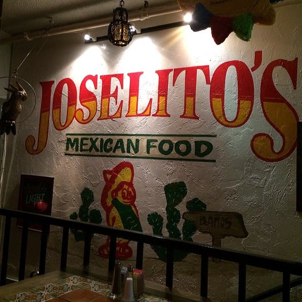 Снимок сделан в Joselito&#39;s Mexican Food пользователем Jeremie A. 2/8/2014