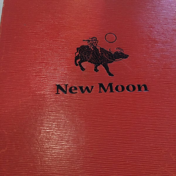 Foto scattata a New Moon Restaurant da Eden E. il 4/2/2016