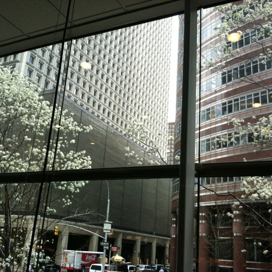 Photos At Barnes Noble Now Closed Midtown East New York Ny