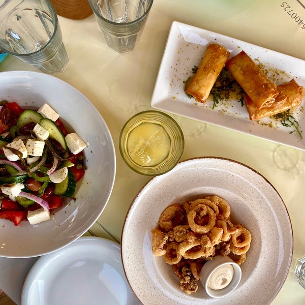 Our hostess Olga was an absolute QUEEN! Her personal touch made our stay perfect. Tasty and light calamari, fresh Greek salad and amazing feta with honey in pastry sheets, all simple yet stunning!