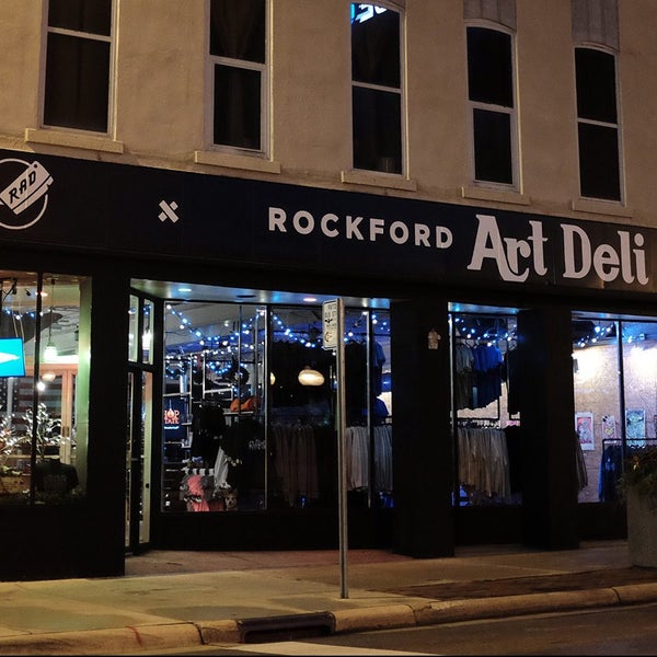 Foto tirada no(a) Rockford Art Deli por Jarrod H. em 12/12/2016
