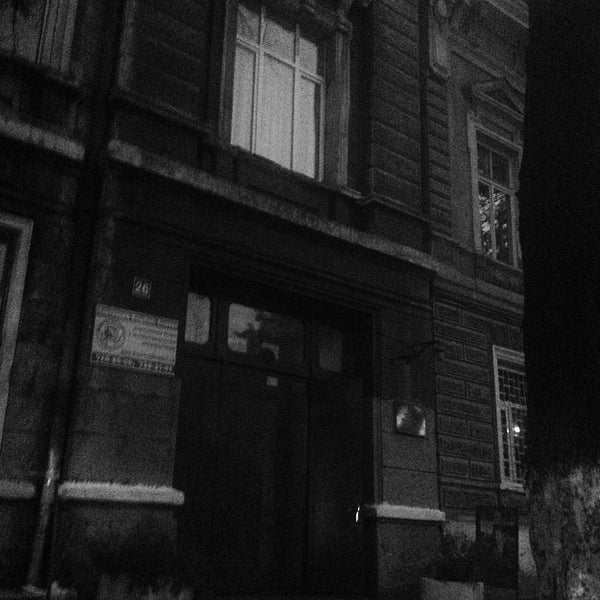 Школа во мге ленинградской области. Школа интернат 37 фрунзенский район. Школа-интернат 37 фрунзенского района спб. Тореза 37 школа 124 санкт-петербург. Школа английская на тореза.