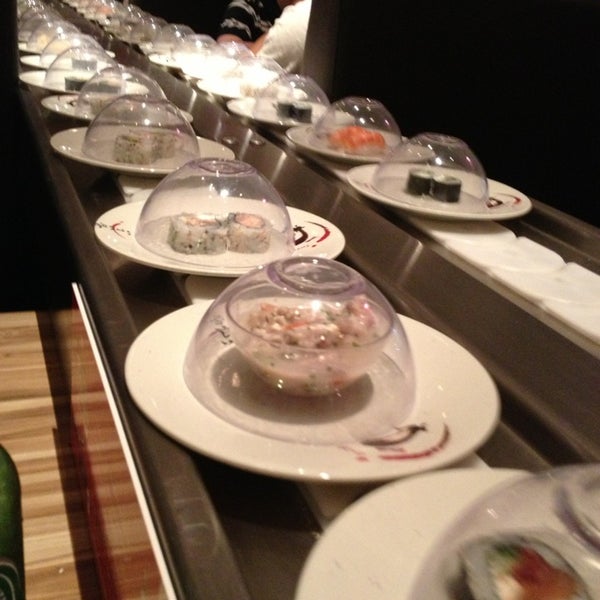 Photo prise au Keemo, Sushi em Movimento par caio r. le12/18/2012