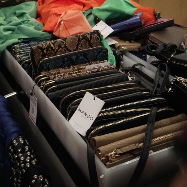 Mango outlet hospitalet Clearance