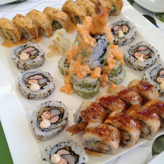 Das Foto wurde bei Banzai Sushi Asian Cuisine von Cïndy R. am 12/11/2012 aufgenommen