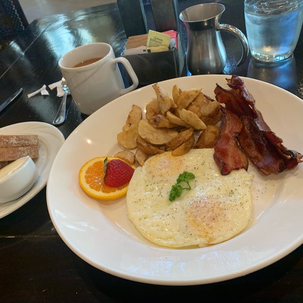 HH Prime Seafood Restaurant in Hilton Head