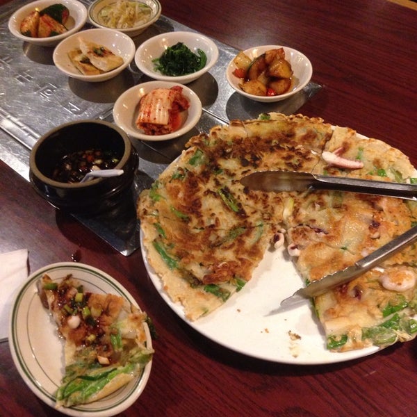 Снимок сделан в Seoul Garden Restaurant пользователем Ed A. 11/23/2013