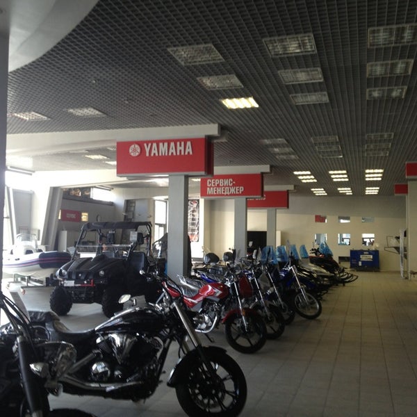 Yamaha royal star venture. Yamaha drag star 400 custom. Магазин ямаха музыкальные инструменты. Сузуки варриор 1700. Yamaha петербург.
