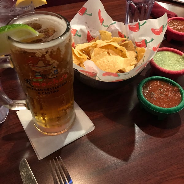 รูปภาพถ่ายที่ K-Macho&#39;s Mexican Grill and Cantina โดย Susie K. เมื่อ 12/22/2018