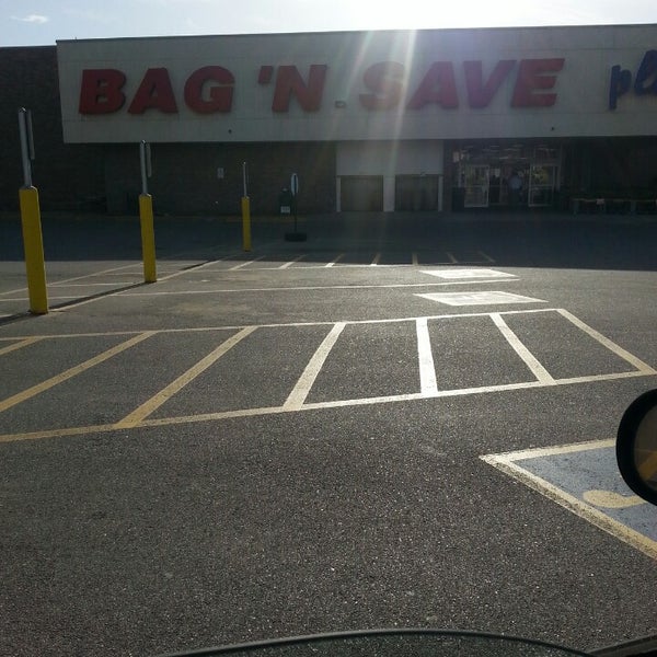 Bag N Save Now Closed Supermarket In North Central Omaha