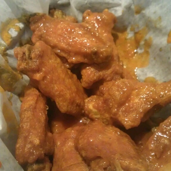 Buffalo Wings & Ribs 6439 W Jefferson Blvd