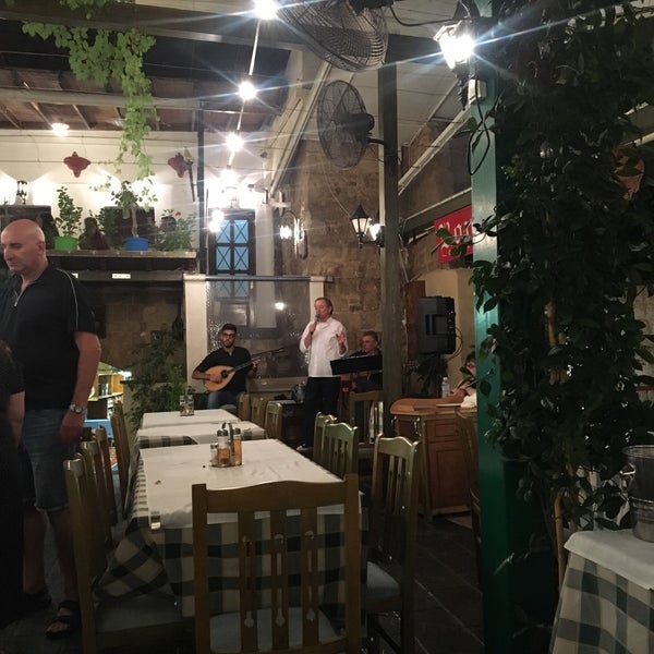 Foto diambil di Romeo Garden Restaurant oleh Serap G. pada 7/24/2018