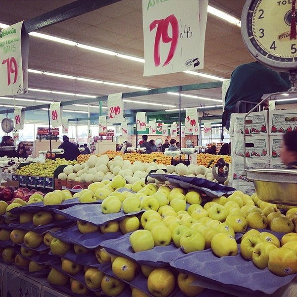 Photos at Joe Randazzo's Fruit & Vegetable Market 20 tips from 607