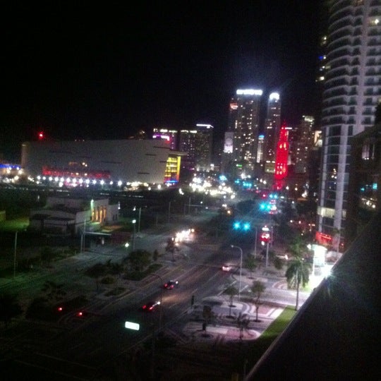 รูปภาพถ่ายที่ Casa Moderna Miami Hotel &amp; Spa โดย Cj H. เมื่อ 11/1/2012