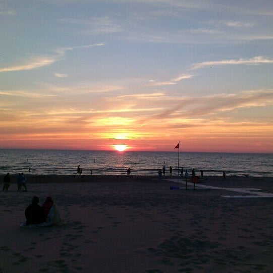 Pentwater Pier & Lighthouse Pentwater, MI