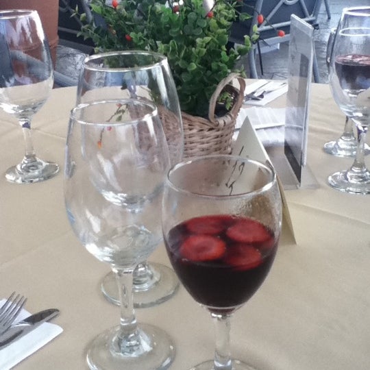 Das Foto wurde bei Restaurant Costa Verde von Issavo d. am 7/18/2013 aufgenommen