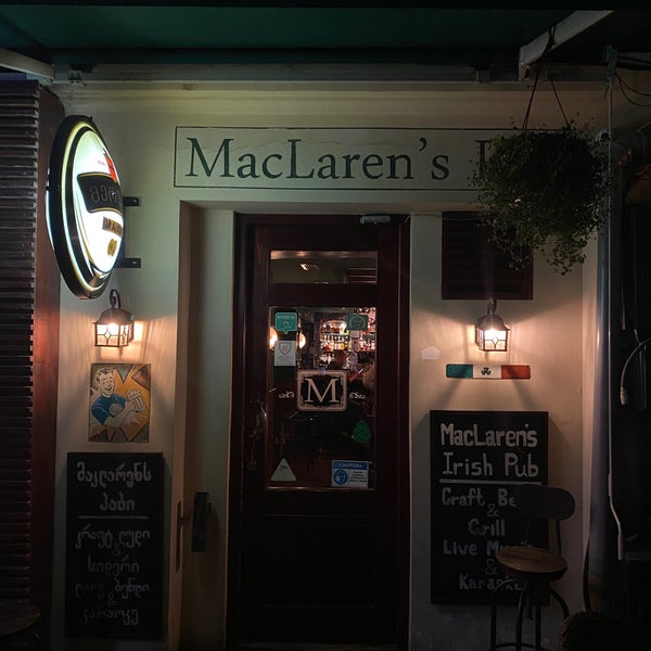 Photo taken at MacLaren&#39;s Irish Pub by Yury E. on 11/11/2022