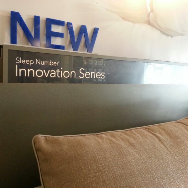 Sleep number платформа. Умная кровать sleep number. Sleep number. Sleep number пластмассовая. Comfort sleep logo.