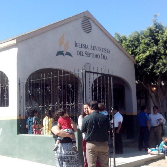 Iglesia Adventista del Séptimo Día (Central Cabo San Lucas) - 2 visitantes